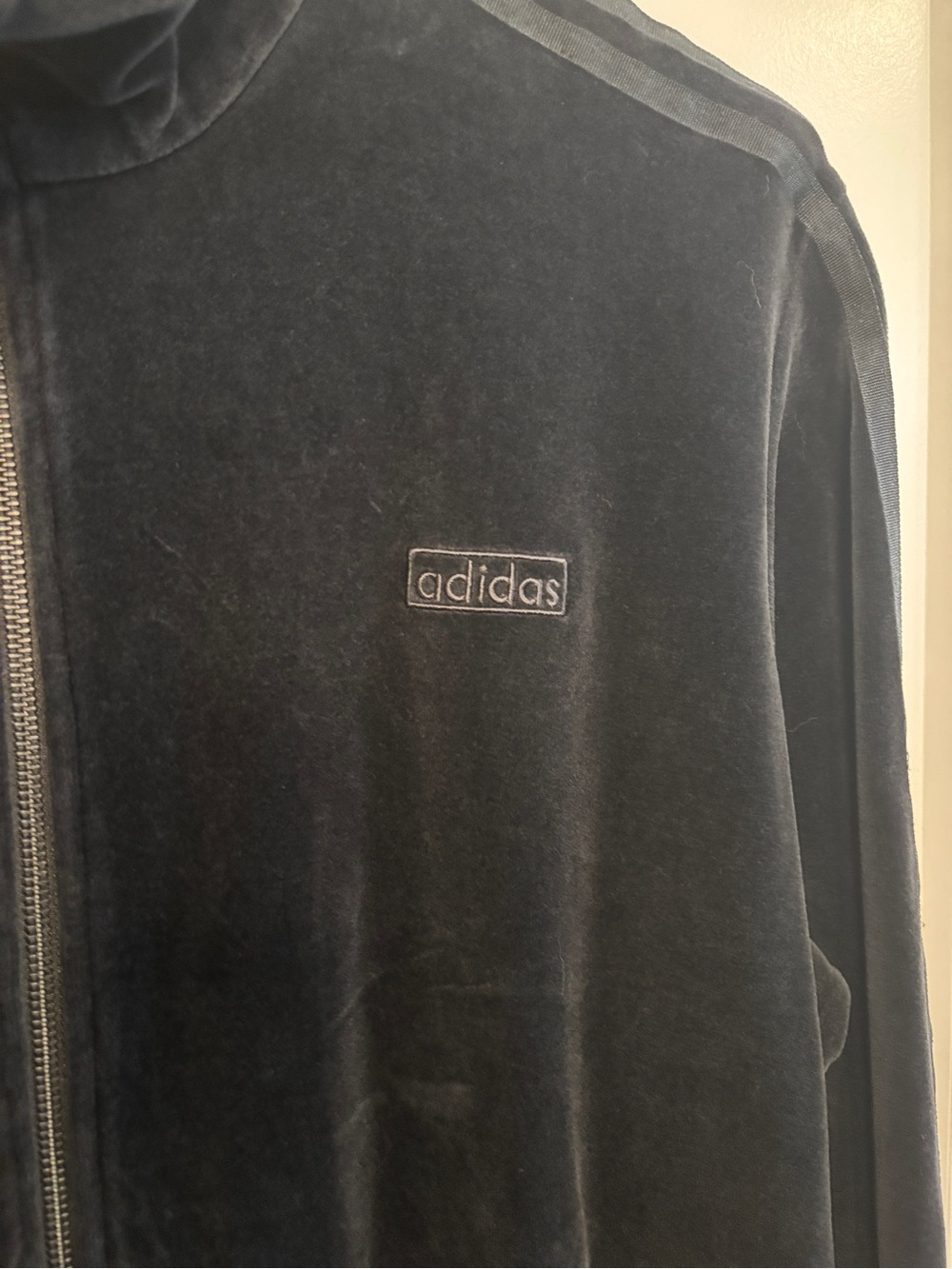 adidas Black Velour Full-Zip Track Jacket with Three Stripes. Size XL - Picture 6 of 9